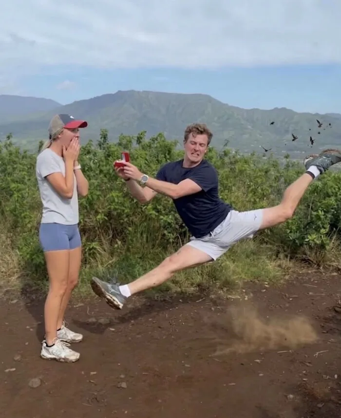 42 Funny Photo Edits That Highlight The Ridiculously Funny Proposal Pose This Man Achieved