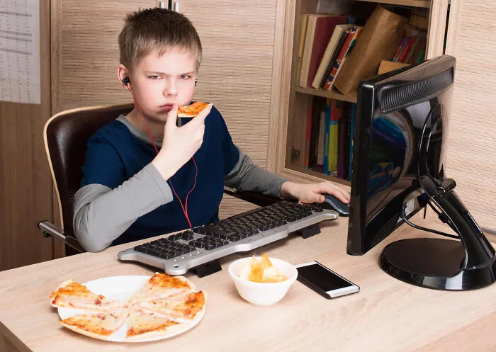 Delivery Drivers Share 41 Moments That Got People Banned From Ever Getting Pizza Again
