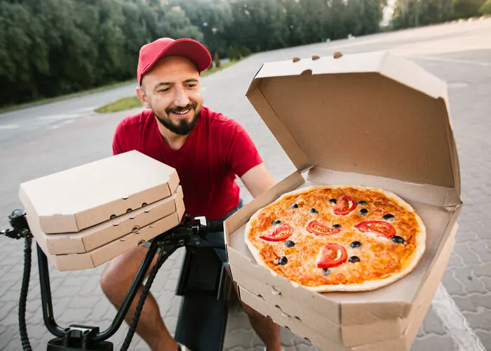 Delivery Drivers Share 41 Moments That Got People Banned From Ever Getting Pizza Again