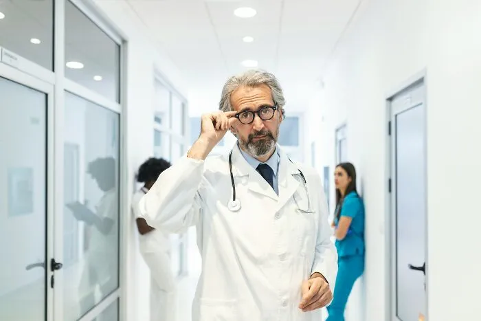 "Everyone’s Tired These Days. Get Over It": 69 Medical Workers Who Said Something Completely Out Of Line