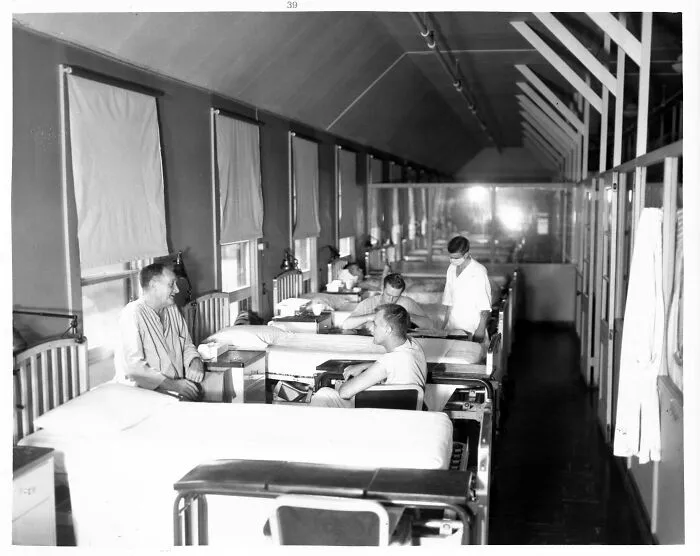 The Spanish Flu Of 1918 Didn't Have A Vaccine And Spread Throughout The Population, And Ultimately About 28% Of Americans Were Infected, But Epidemiologists Say We Need About 70% Infected For Herd Immunity. So Why Did The Flu Stop Spreading?