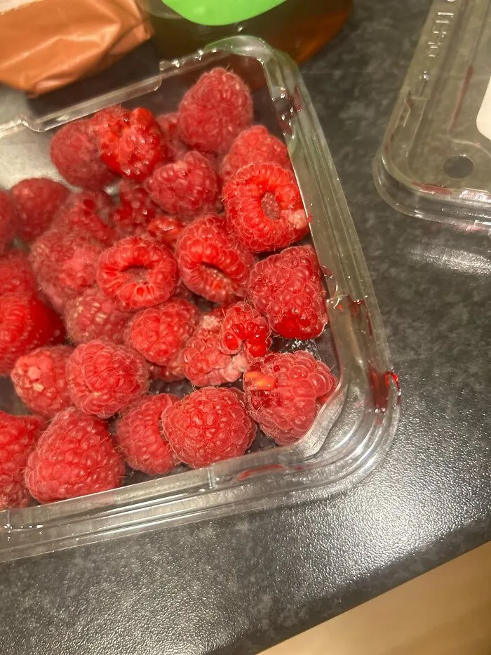 59 People Share The “Deep Dark Secrets” Of Their Workplaces That Might Disturb You