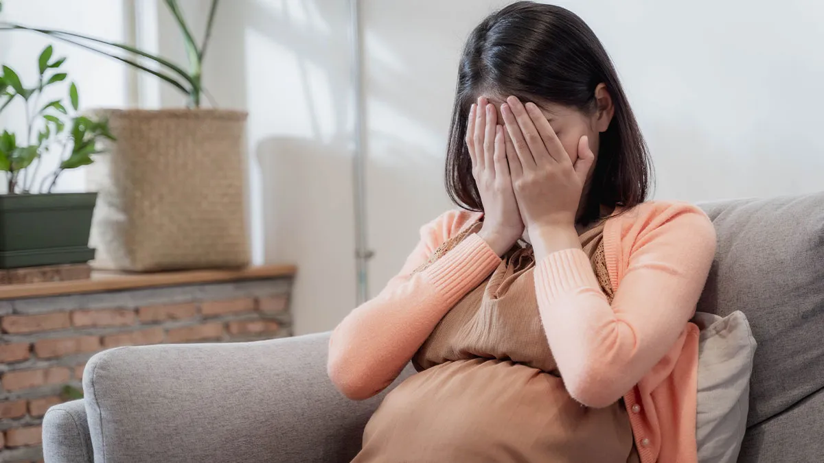 Man Cheats On Pregnant Wife With 19YO Neighbor, Calls It A “Crush Gone Wrong”