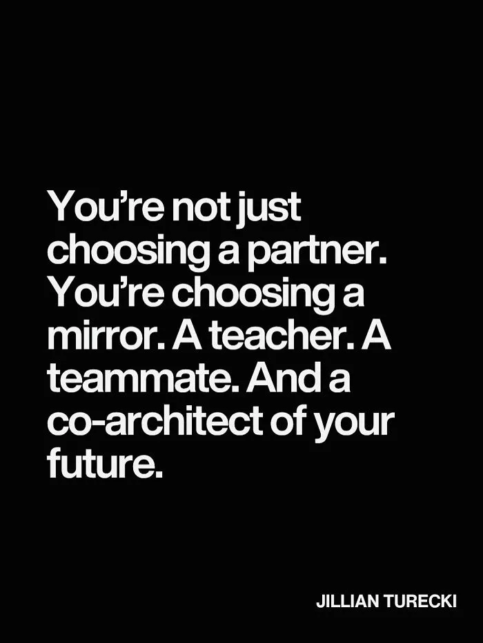 33 Quotes By This Relationship Coach That Perfectly Capture What Healthy Love Actually Requires