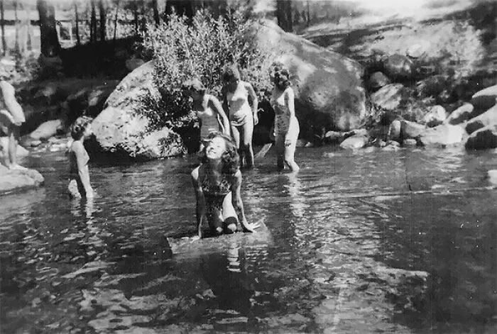 37 Creepy Photos That Became Way More Disturbing After People Learned The Context