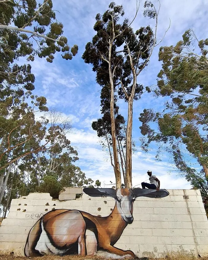 30 Fascinating ‘Urban Street Art’ Photos Showcasing Creativity Without Limits And A Strong Connection To Nature