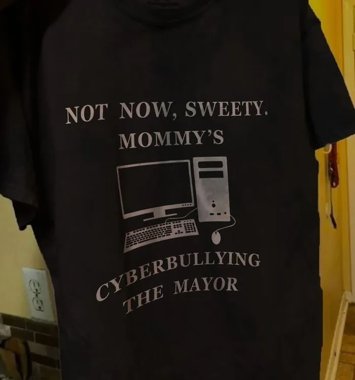 24 Outrageously Funny T-Shirts Shared By This Page That Instantly Grab The Attention
