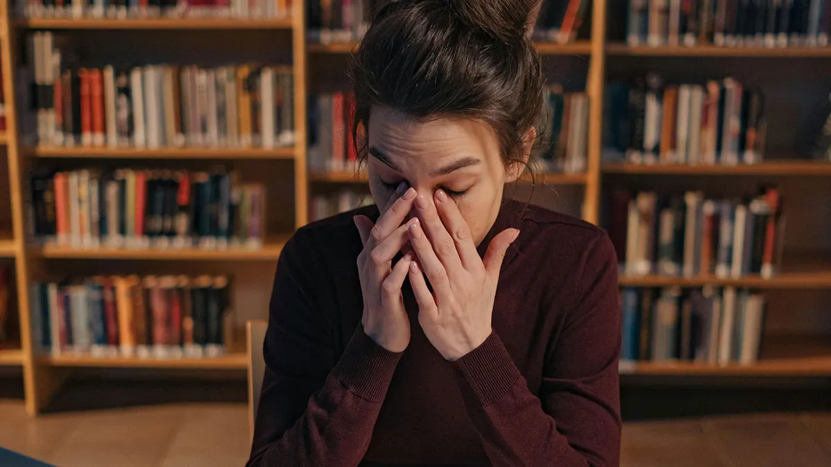"I Wish I Were Kidding": 55 Industry Secrets That Left People Feeling Scammed