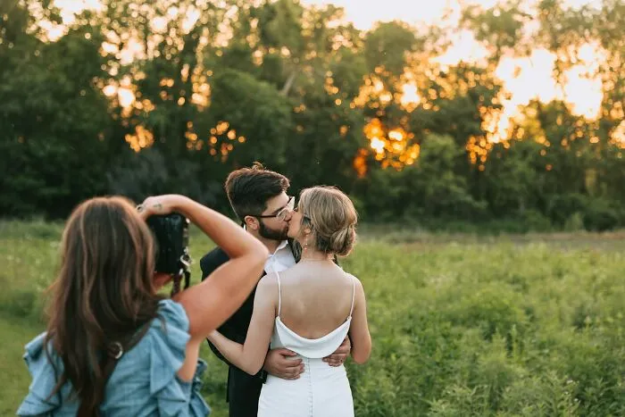 “Perfect Mid-Sneeze Shot”: 33 Of The Worst Moments Photographers Saw And Captured At Weddings