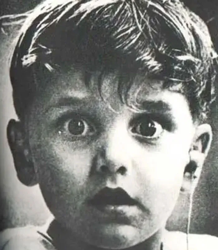 39 Raw And Unfiltered Images That Hit You Right In The Gut
