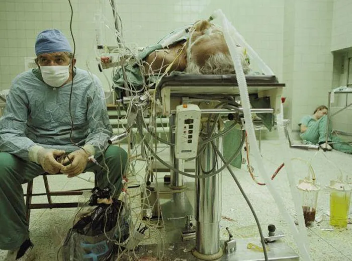 39 Raw And Unfiltered Images That Hit You Right In The Gut