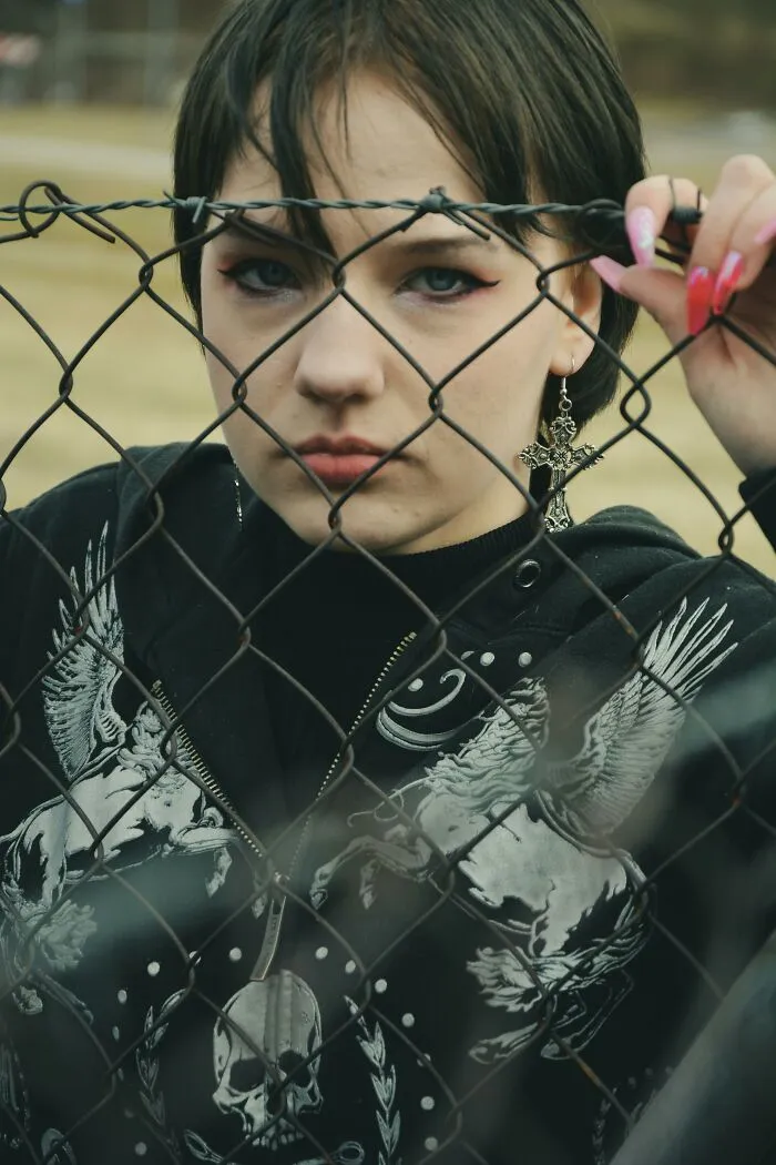 30 Cult Survivors Open Up About The Exact Moment They Chose Freedom