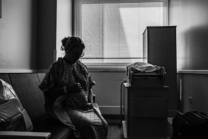 20 Trabajadores de maternidad y ginecología comparten lo peor que han dicho o hecho las parejas de sus pacientes