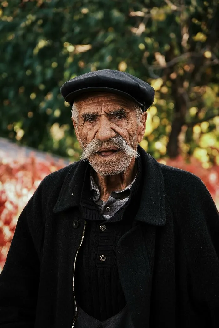 “My Neighbor Has No Sense Of Time”: 34 Of The Most Annoying Neighbors People Had To Deal With