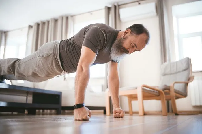 I Kiss My Cat While Doing Push-UPS