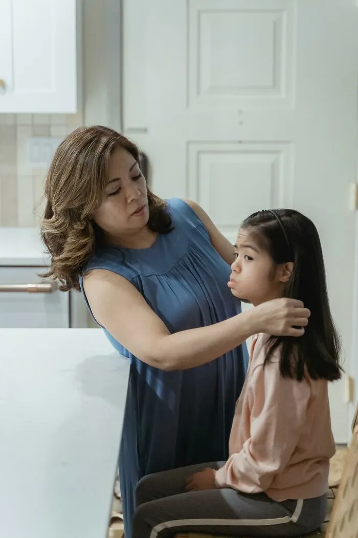 “She Should Have Never Had Kids”: 69 Heartbreaking Realizations People Had About Their Parents