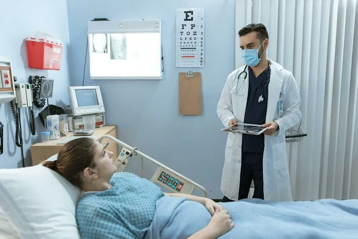59 Medical Professionals Share The Most Unhinged Chart Notes They’ve Ever Seen