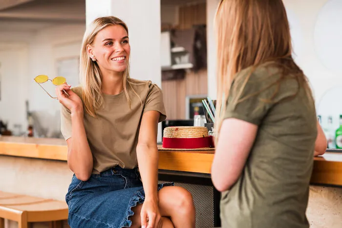 30 Everyday Red Flags That People Believe Reveal Someone’s Real Character