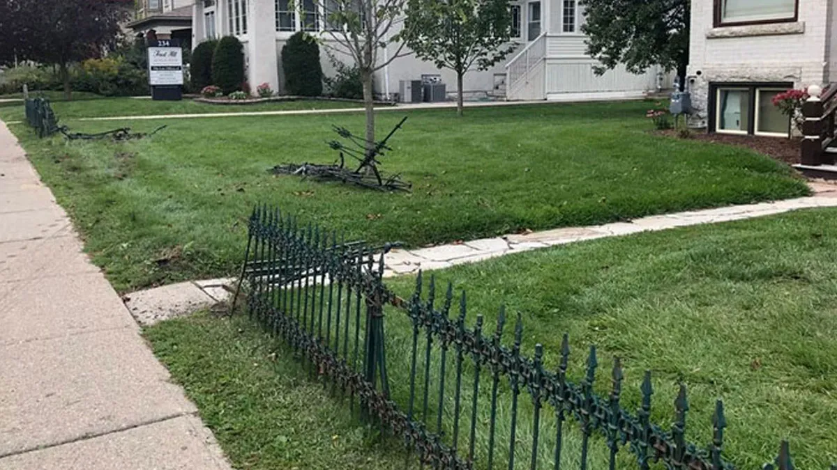 "That's Malicious": Elderly Neighbor Starts War With Guy Who Rejected Her Ridiculous Request