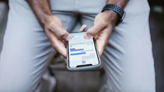 Within an hour of parting ways after a pleasant first date, you receive a massive wall of text thanking you. Over the next day, your date sends constant updates on their daily routine and random thoughts. They do not seem upset if you reply late, but the stream of messages is continuous.