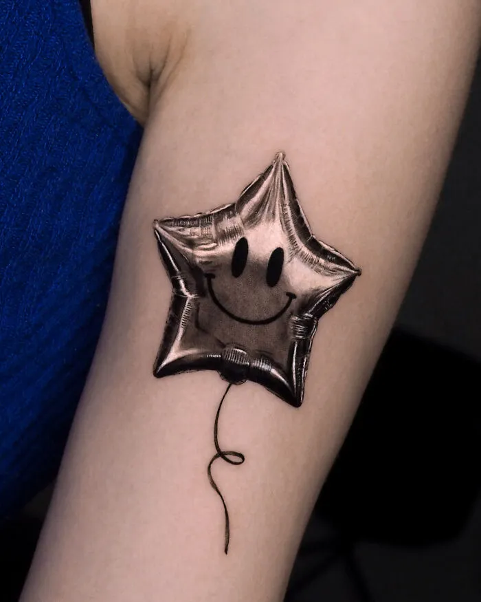 Metallic Star Balloon