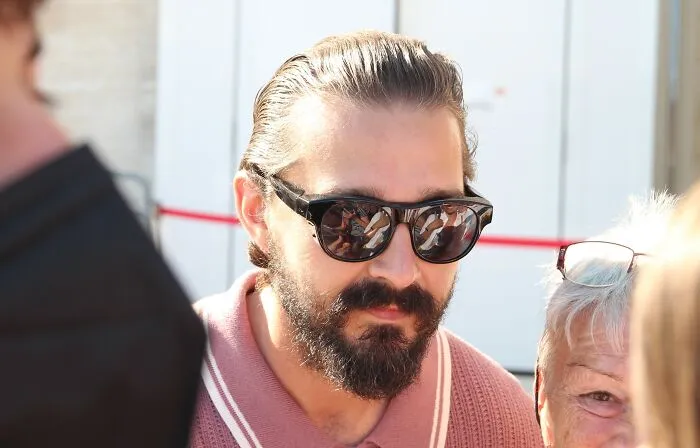 21 Celebridades que no se han dado cuenta aún de que su carrera está a punto de acabar