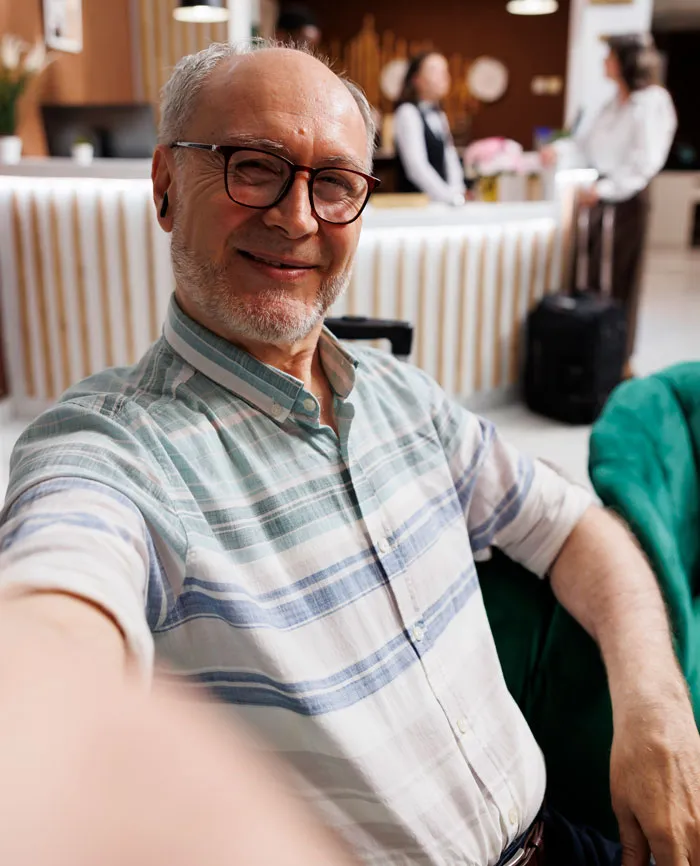 “My Dad Sucked”: 67 People Reveal What They Found When Unlocking Their Late Parents’ Phones