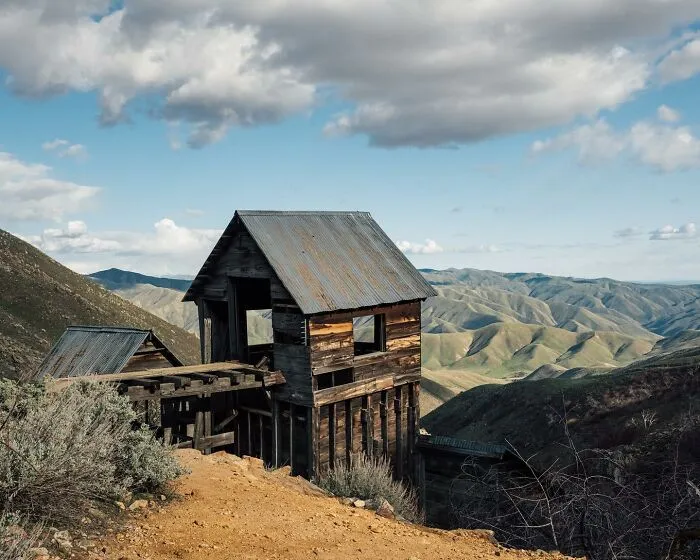 55 Eerie Photos Of Abandoned Places And Forgotten Corners Of America By Brendon Burton