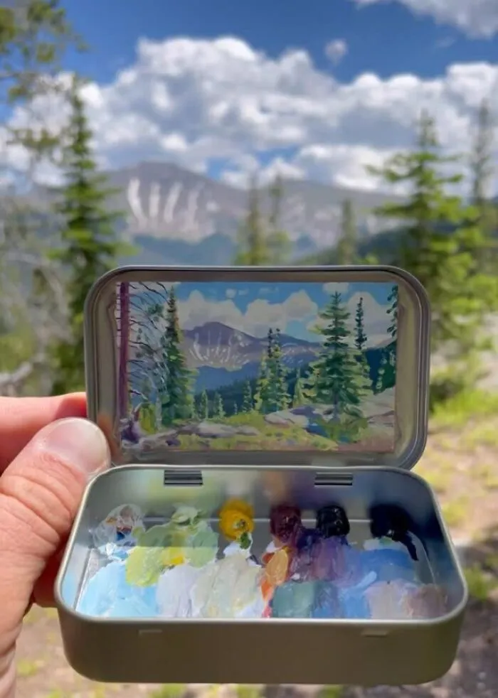 50 Tiny Paintings Hidden Inside Altoid Tins By This Remarkably Skilled Artist (New Pics)