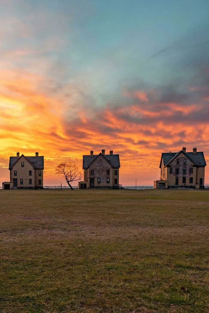 Abandoned Houses With Beautiful Sunset ❣