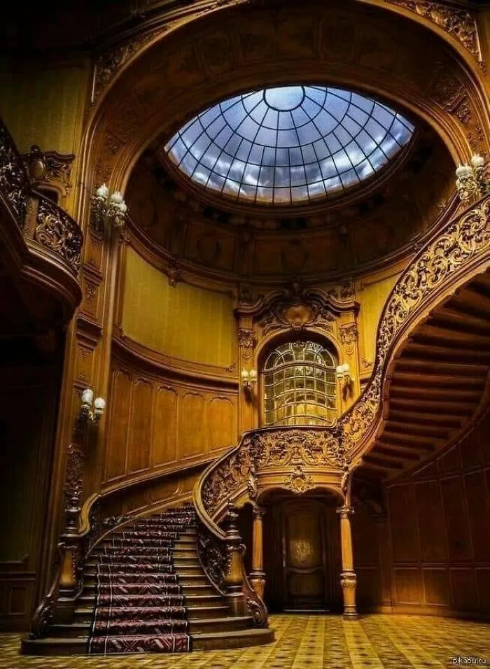 Ucrania - Lviv, Escalera en la Casa de los Científicos