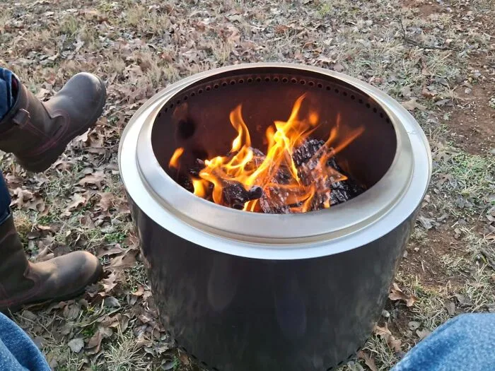 Gathering The Whole Family Around A <a Style="Display:inline;" Href="Https://Www.amazon.com/Solo-Stove-Smokeless-Fireplace-Removable/Dp/B0bg5ycrt1?ie=utf8&th=1&linkcode=ll2&tag=bpdolphin-20&linkid=5b368702f325248f920b987e55d1c048&language=en_us&ref_=as_li_ss_tl " Target="_blank">  <span Style="Font: Inherit; Color: #d74b1f;"> Solo Stove Bonfire </Span> Is Dad's Version Of Hosting And He Will Absolutely Be Talking About The Smoke-Free Technology To Every Single Person Who Comes Near It