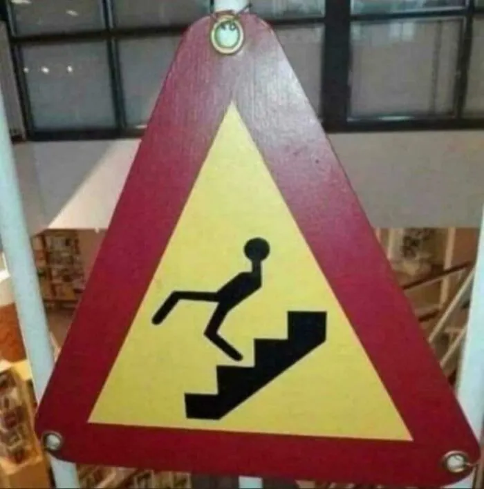 ¿Quién baja así las escaleras?
