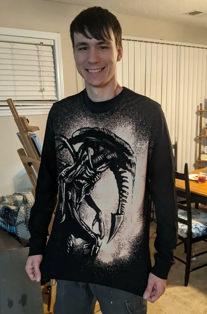 I Tried Bleach Painting On A Shirt For The First Time, And I'm So Proud Of It 