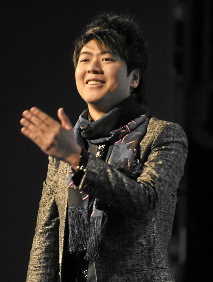 Pianist Lang Lang, 44
