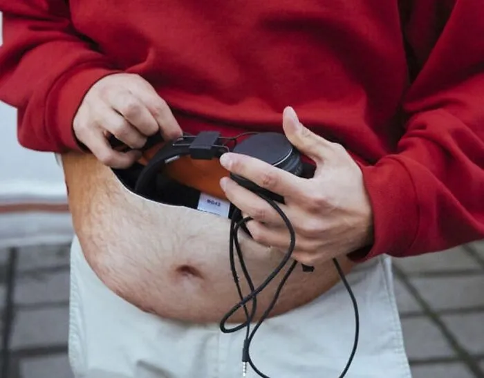 Pulling Off The Ultimate Long Con At Any Outdoor Event, A <span Style="Font: Inherit; Color: #d74b1f;"> Beer Belly Waist Pack </Span> Is The Kind Of Disguise That Makes Dad The Most Resourceful Person At The Concert And Nobody Suspects A Thing Until He Offers Someone A Drink