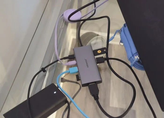 One Cable Connecting A Laptop To Every Monitor, Drive, And Peripheral In The Setup Is The Exact Desk Logic A <a Style="Display:inline;" Href="Https://Www.amazon.com/Docking-Station-Abiwazy-Displayport-Ethernet/Dp/B0d5xstwnt?ie=utf8&th=1&linkcode=ll2&tag=bpdog-20&linkid=25e26ff432bdf3844113c61cf4f5c746&language=en_us&ref_=as_li_ss_tl" Target="_blank">  <span Style="Font: Inherit; Color: #d74b1f;"> USB C Docking Station </Span> Delivers Without Requiring A Single Cable Management Tutorial To Figure Out