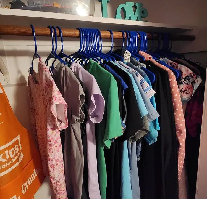 A Closet That Actually Functions Like A Closet Instead Of A Fabric Avalanche Waiting To Happen Starts With Something As Straightforward As A <a Style="Display:inline;" Href="Https://Www.amazon.com/Utopia-Home-50-Pack-Plastic-Hangers/Dp/B09qc2bsxv?ie=utf8&th=1&linkcode=ll2&tag=bpzebra-20&linkid=da510a6d10e5bdce4ba47e2a831e1561&language=en_us&ref_=as_li_ss_tl" Target="_blank">  <span Style="Font: Inherit; Color: #d74b1f;"> 50 Pack Of Plastic Hangers </Span> That Finally Gives Everything Somewhere To Live