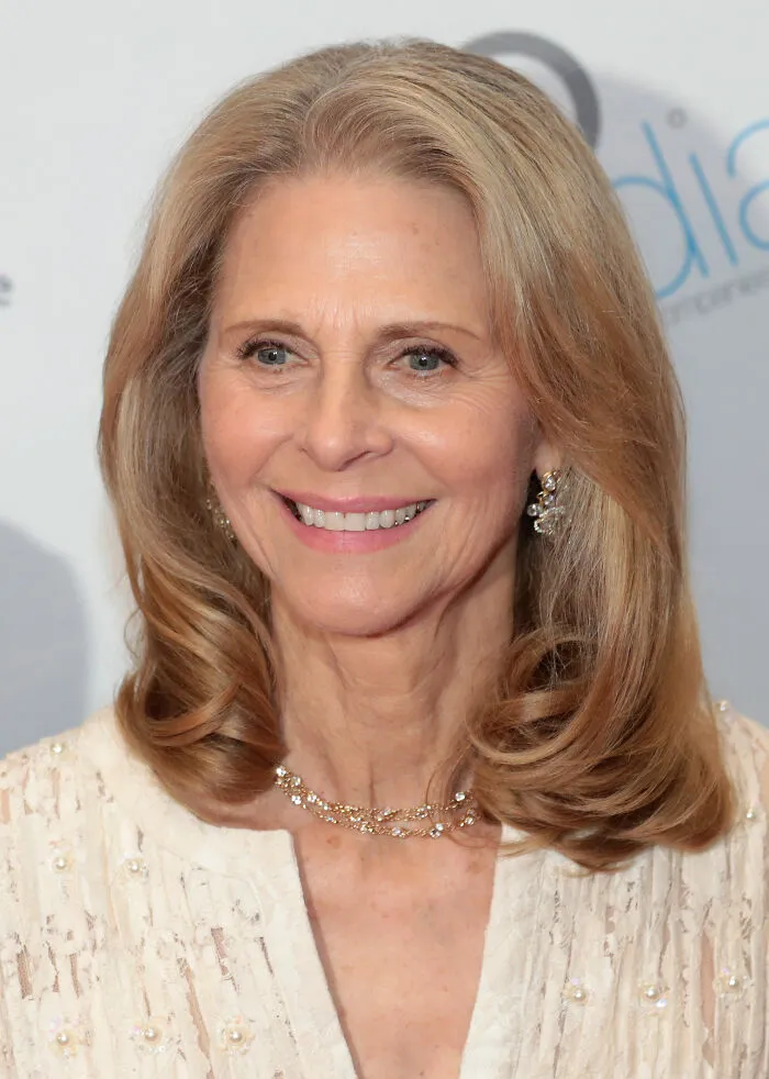 Actress Lindsay Wagner, 77