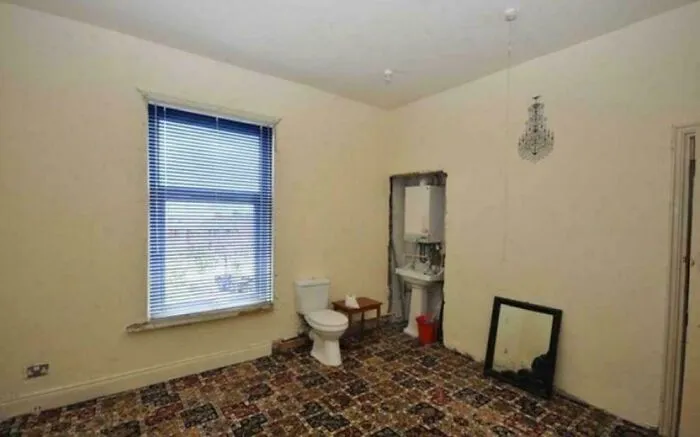 79 Houses So Weird People Couldn’t Believe They Were Actually For Sale