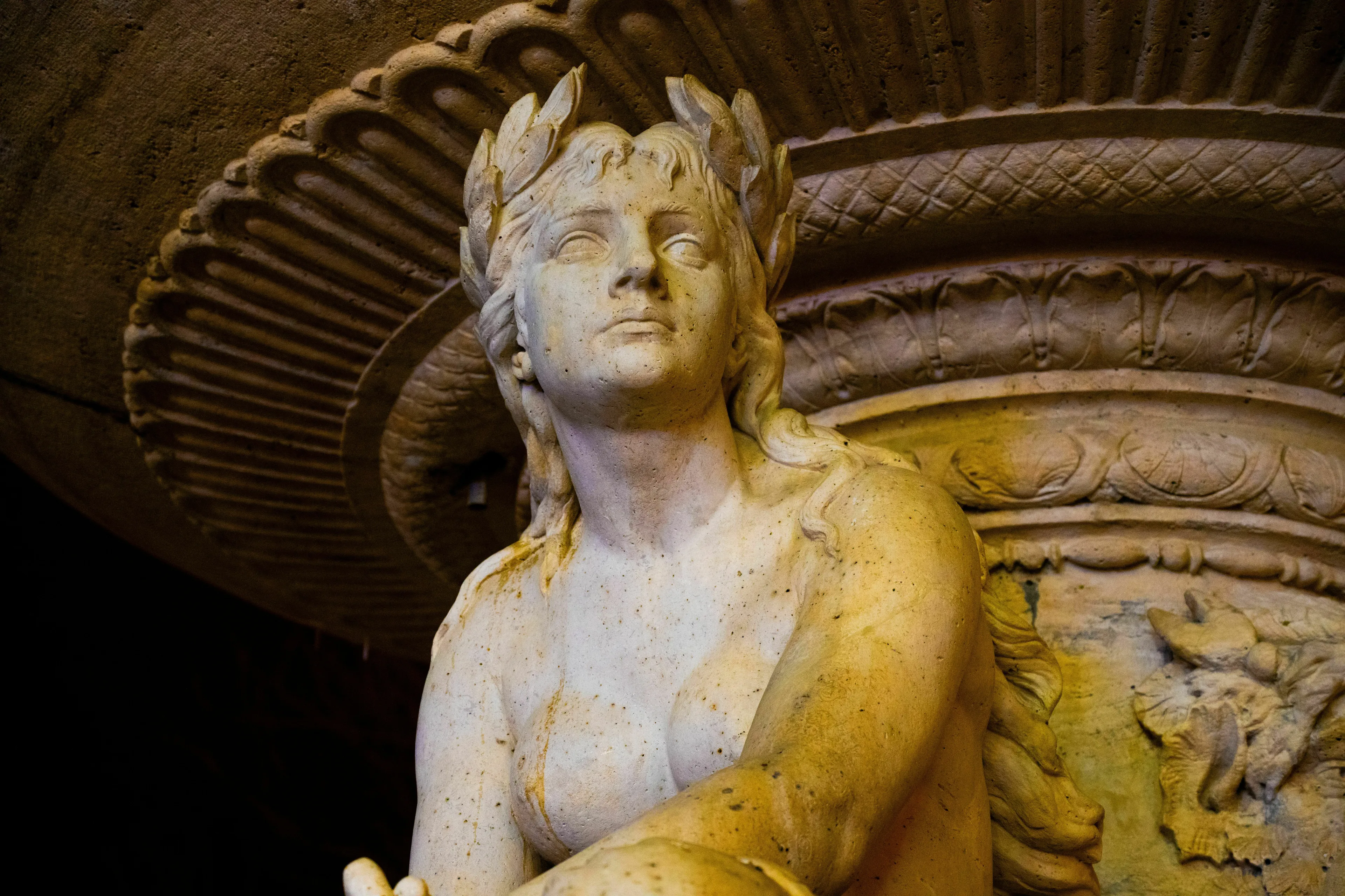 A general knowledge quiz image showing a classical statue, representing Greek mythology and the goddess of wisdom.