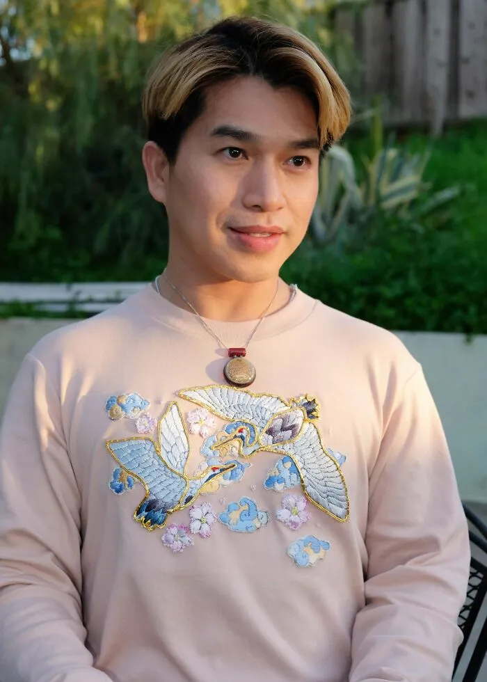 I Do Hand Embroidery 2 Cranes On My Old Uniqlo Sweater. What Do You Think? Thank You!