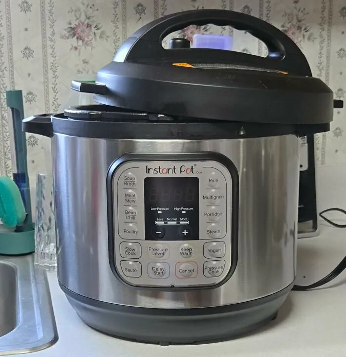 Replacing Half The Appliances On The Counter With One Pot That Does Everything Is Exactly The Kind Of Kitchen Logic That Makes The <a Style="Display:inline;" Href="Https://Www.amazon.com/Instant-Pot-Programmable-Pressure-Steamer/Dp/B01b1vc13k?ie=utf8&th=1&linkcode=ll2&tag=bpscorpion-20&linkid=6bb99e0873644348027387608fbcd34d&language=en_us&ref_=as_li_ss_tl" Target="_blank">  <span Style="Font: Inherit; Color: #d74b1f;"> Instant Pot 7-In-1 </Span> One Of Those Purchases That Pays For Itself Before The Week Is Out