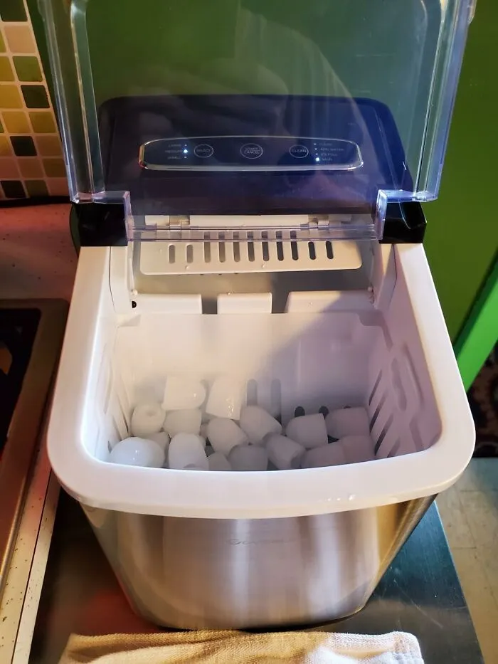 Cold Drinks That Actually Stay Cold Stop Being A Problem The Moment A <a Style="Display:inline;" Href="Https://Www.amazon.com/Govee-Life-Countertop-Self-Cleaning-Stainless/Dp/B0bqbr9x5q?ie=utf8&linkcode=ll2&tag=bpcorgi-20&linkid=7e7fa7a713376ad564cc333e66f25cb5&language=en_us&ref_=as_li_ss_tl" Target="_blank">  <span Style="Font: Inherit; Color: #d74b1f;"> Smart Countertop Ice Maker </Span> Joins The Outdoor Setup And Starts Producing Ice Faster Than Anyone Can Use It