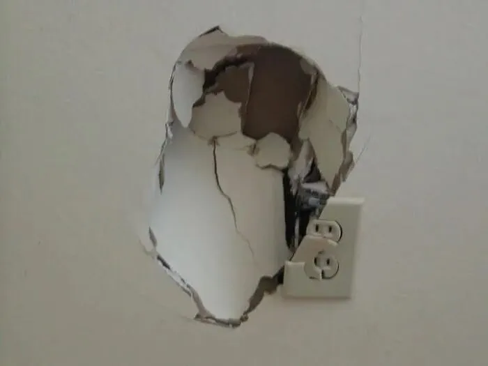 56 ER Patients Share The Mistakes That Sent Them To The Hospital
