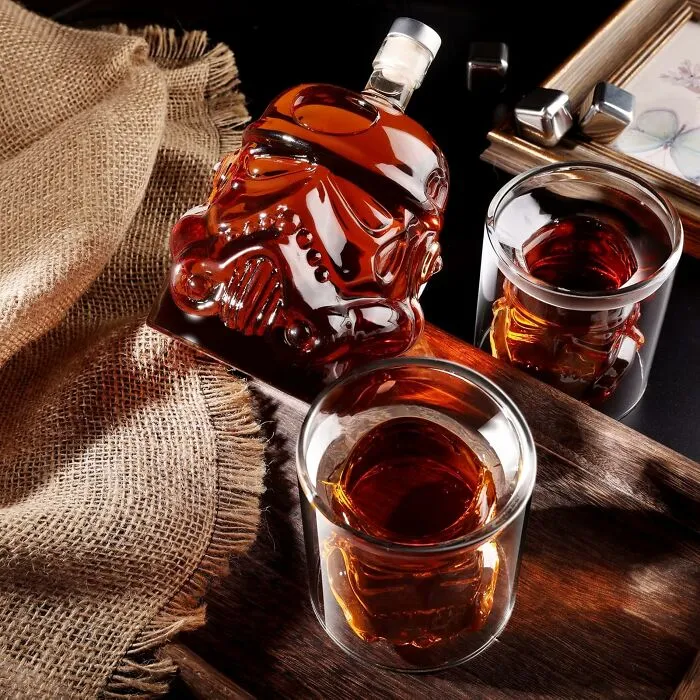 Storing Whiskey Inside A <span Style="Font: Inherit; Color: #d74b1f;"> Stormtrooper Whiskey Decanter </Span> Is The Most Dadcore Star Wars Flex That Has Ever Existed And The Dark Side Has Never Looked So Good On A Home Bar Shelf