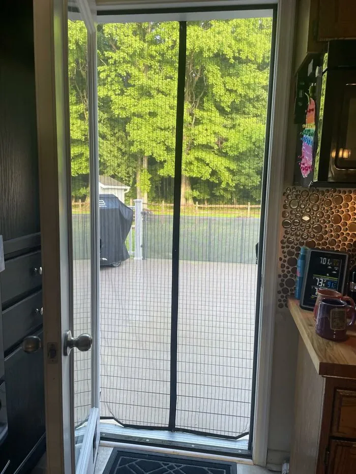 Fresh Air Flows Through The House Without A Single Bug Making It Inside, And <a Style="Display:inline;" Href="Https://Www.amazon.com/Augo-Magnetic-Screen-Door-Partition/Dp/B0c6rc5zyn?ie=utf8&th=1&linkcode=ll2&tag=bpzebra-20&linkid=44631475fb76512411b1c47d3fe51da8&language=en_us&ref_=as_li_ss_tl" Target="_blank">  <span Style="Font: Inherit; Color: #d74b1f;"> Magnetic Screen Doors </Span> Snap Shut Automatically Every Time So Nobody Has To Remember To Close Anything