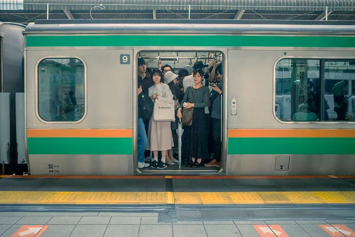 I Took 30 Photos That Show Why Japan Is A Dream Destination For Street Photographers