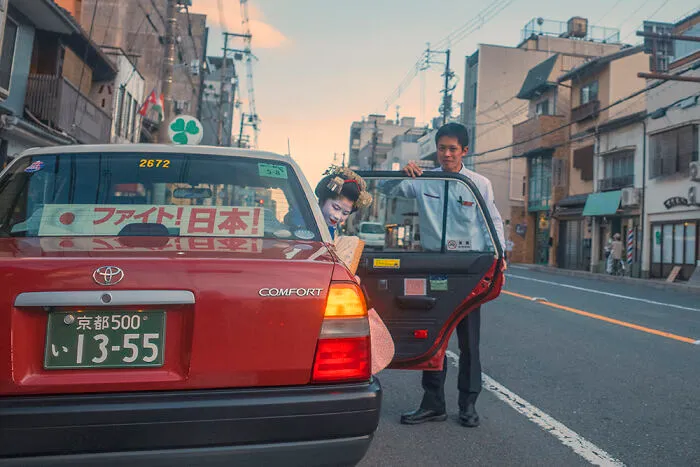 I Took 30 Photos That Show Why Japan Is A Dream Destination For Street Photographers