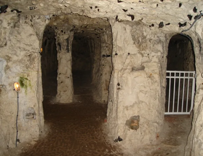 The Underground City Of Naours: Where Wwi Soldiers Left 3,000 Messages In The Dark